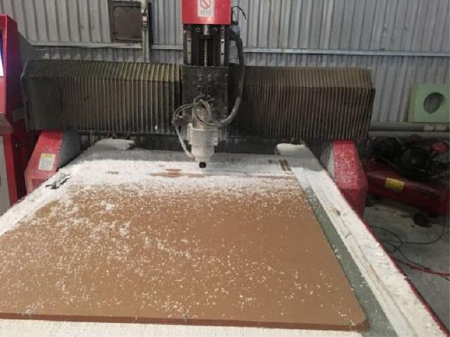 Cắt CNC mica theo bản vẽ