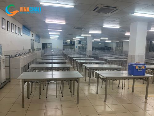 Vách ngăn bàn ăn mica
