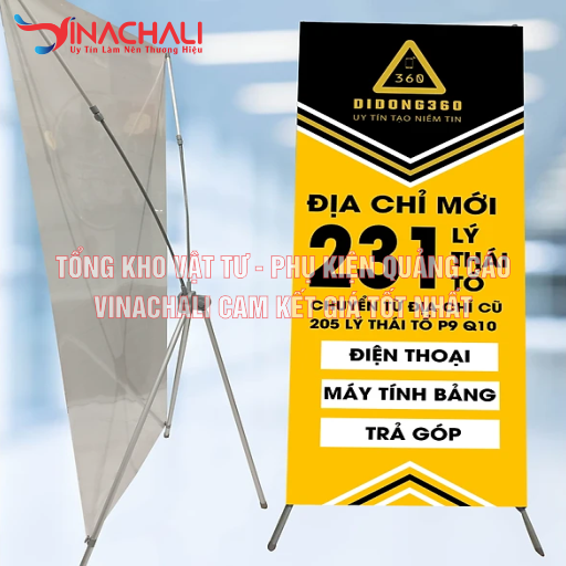 Standee chữ x được dùng để quảng cáo sản phẩm