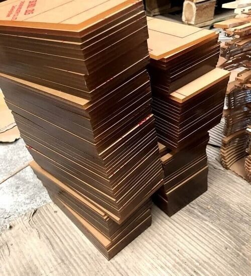 Cắt mica giá rẻ lấy ngay